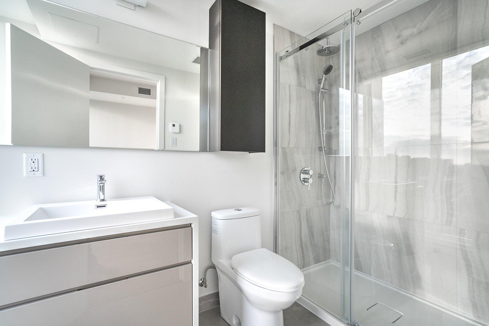 









1288


Rue St-Antoine O.

, 2611,
Montréal (Ville-Marie),




QC
H3C0X6

