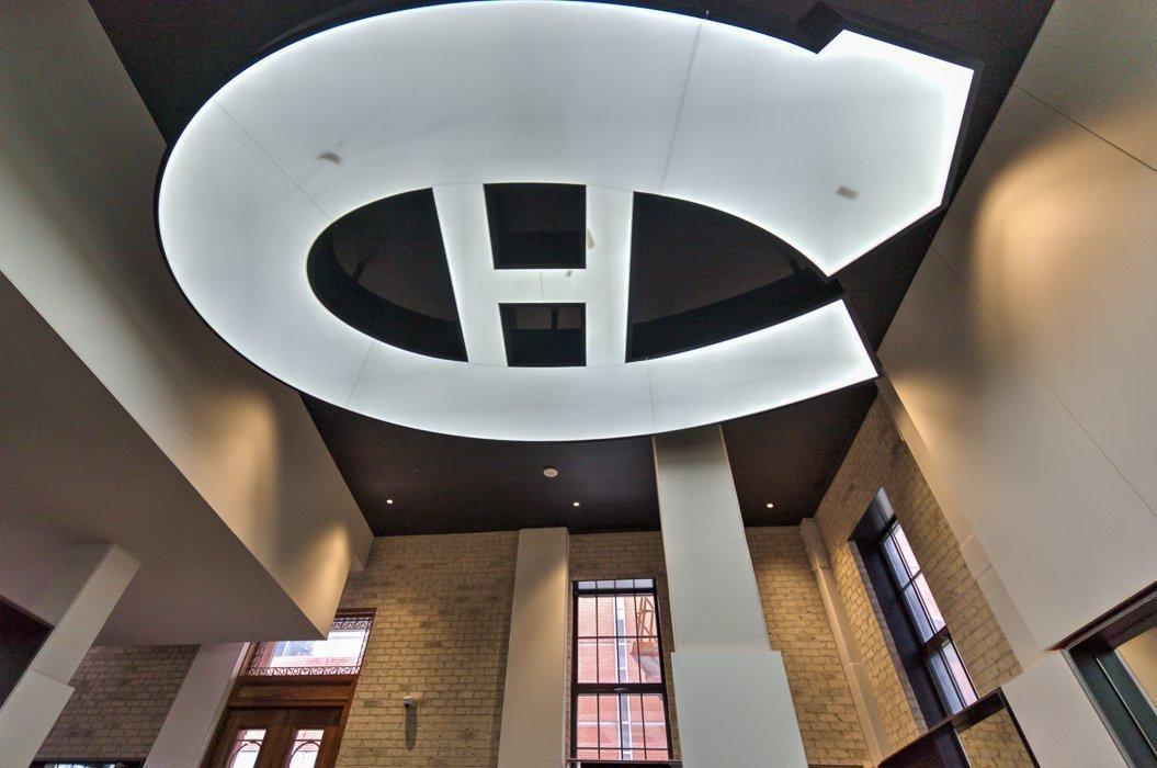 









1288


Rue St-Antoine O.

, 2611,
Montréal (Ville-Marie),




QC
H3C0X6

