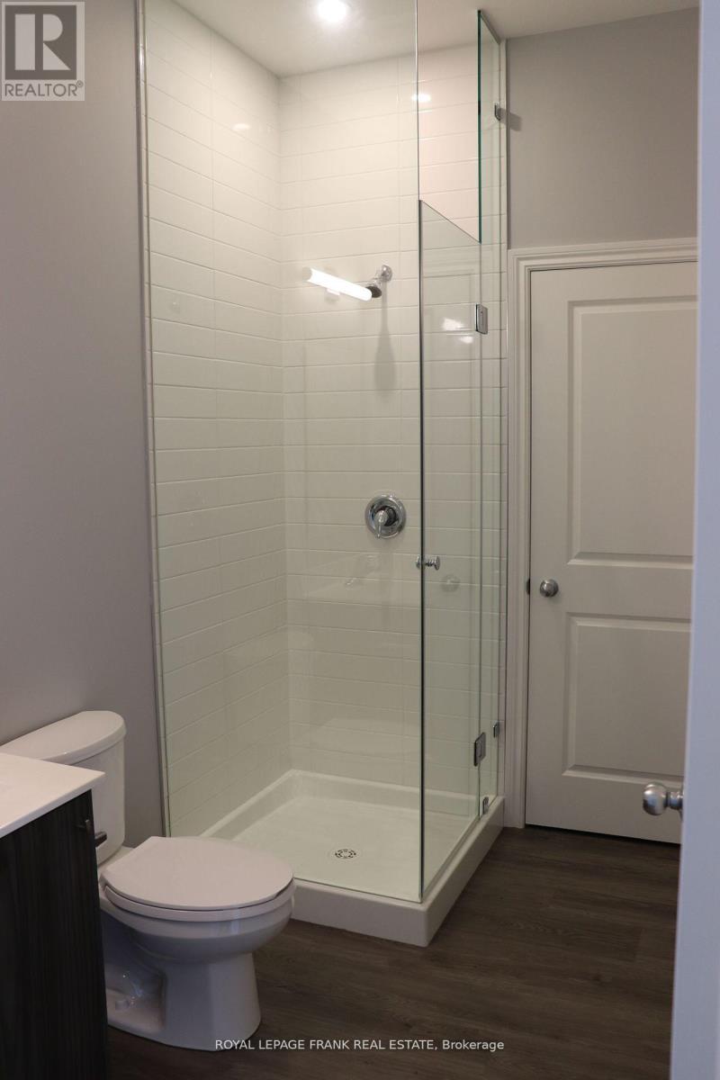 












D - 513 DUNDAS STREET E

,
Whitby (Downtown Whitby),




Ontario
L1N0N4

