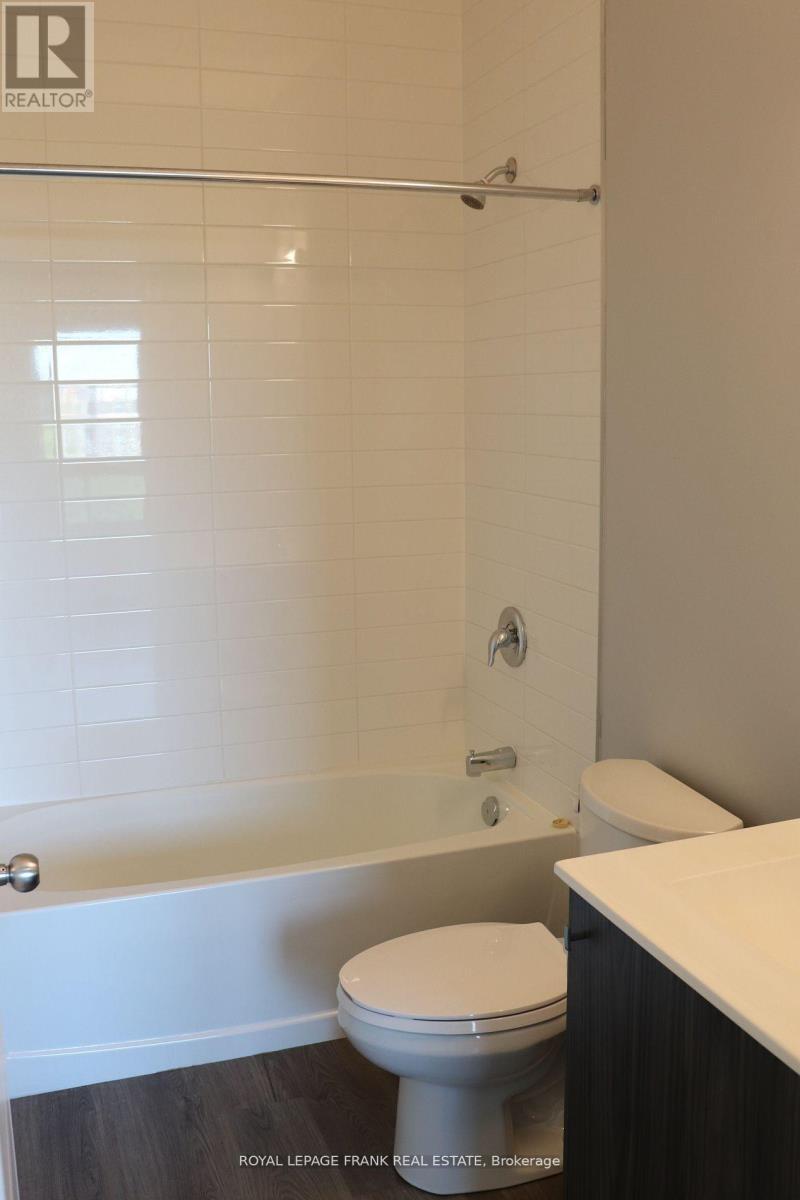 












D - 513 DUNDAS STREET E

,
Whitby (Downtown Whitby),




Ontario
L1N0N4


