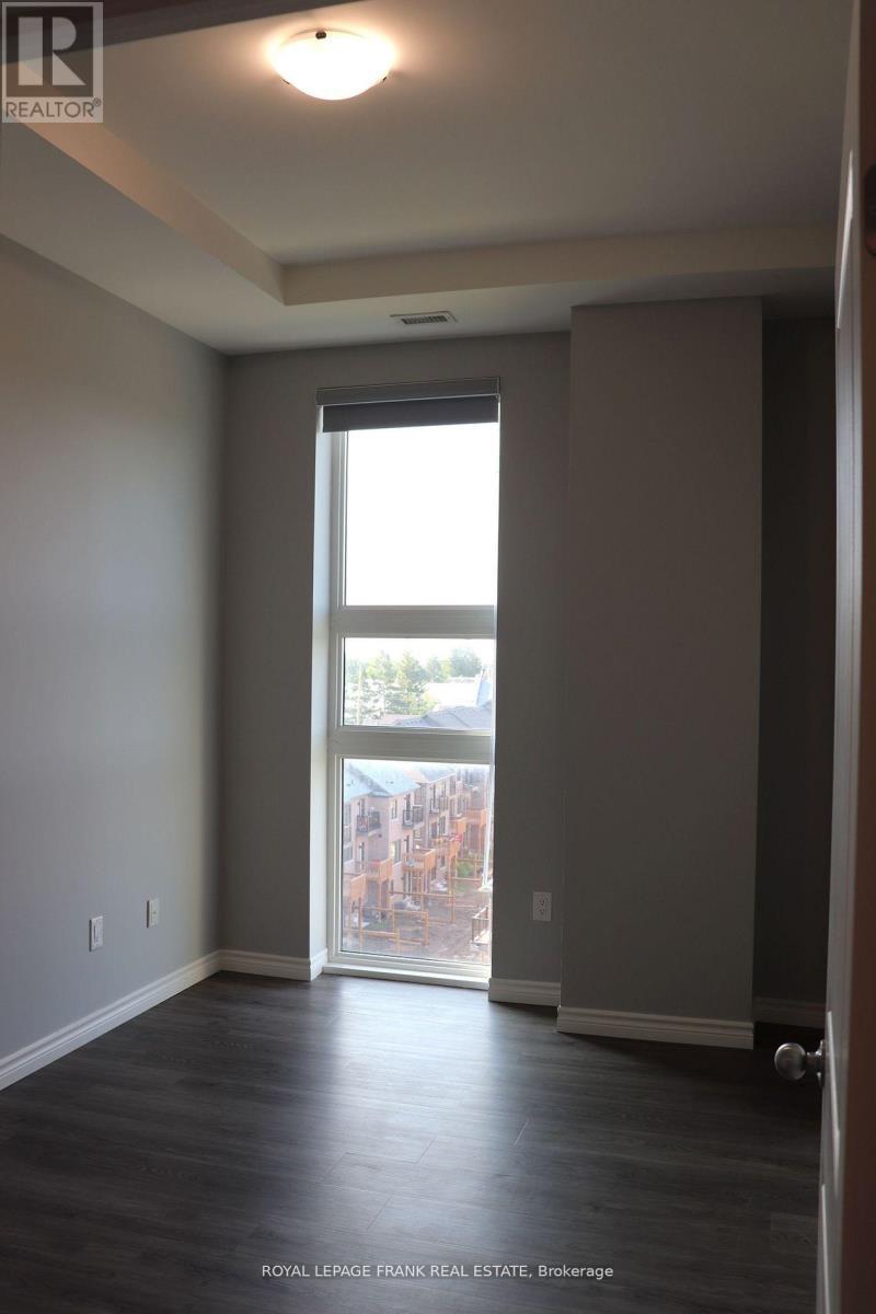 












D - 513 DUNDAS STREET E

,
Whitby (Downtown Whitby),




Ontario
L1N0N4

