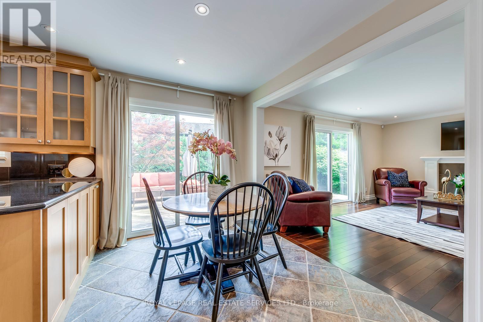 












1504 CAULDER DRIVE

,
Oakville,




Ontario
L6J5S9

