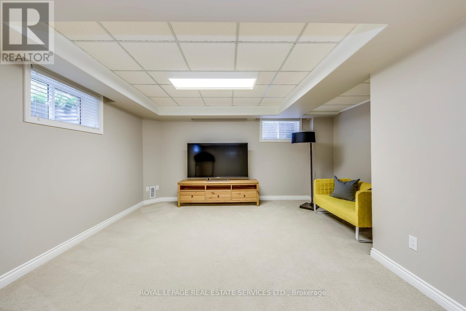 












1504 CAULDER DRIVE

,
Oakville,




Ontario
L6J5S9

