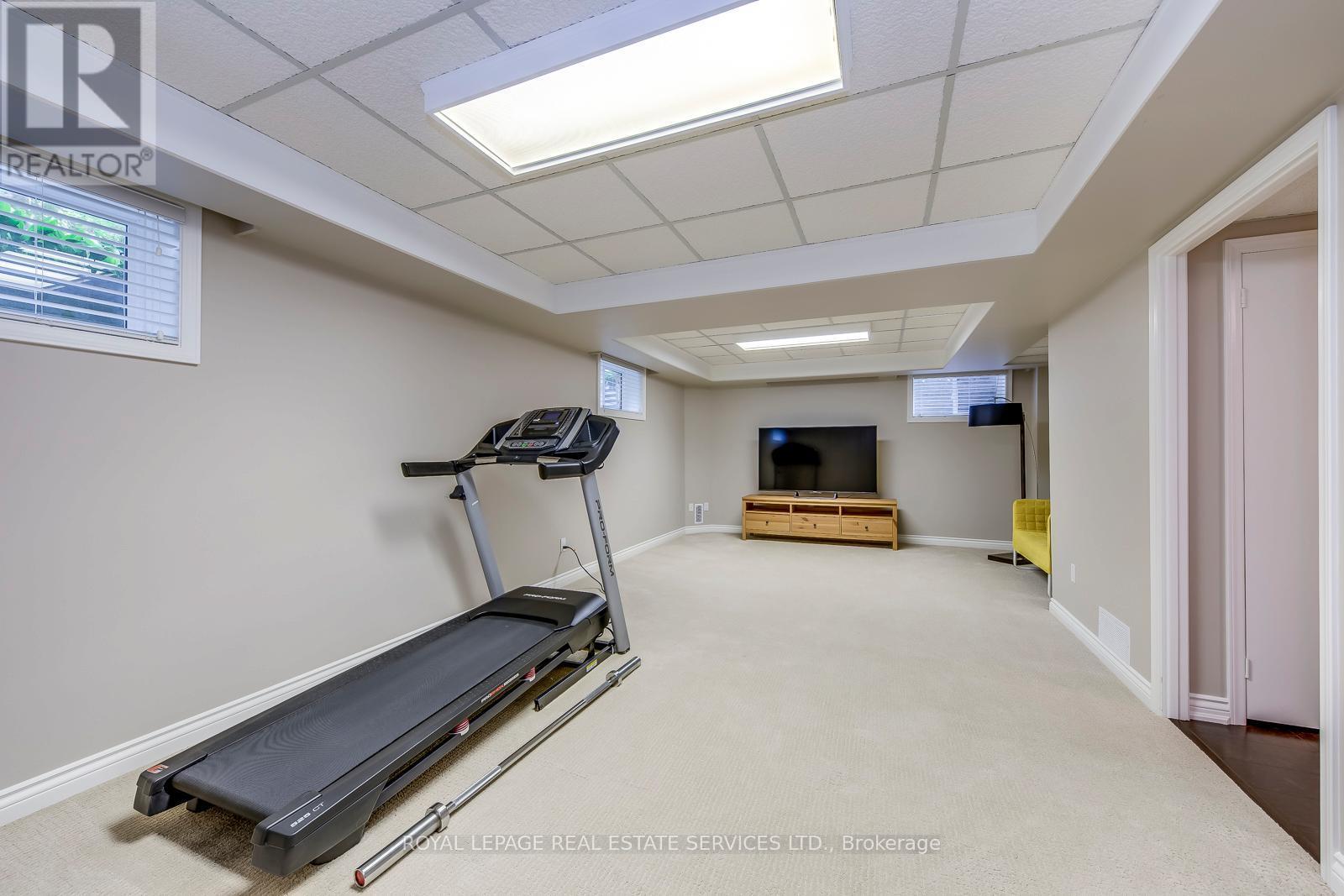 












1504 CAULDER DRIVE

,
Oakville,




Ontario
L6J5S9

