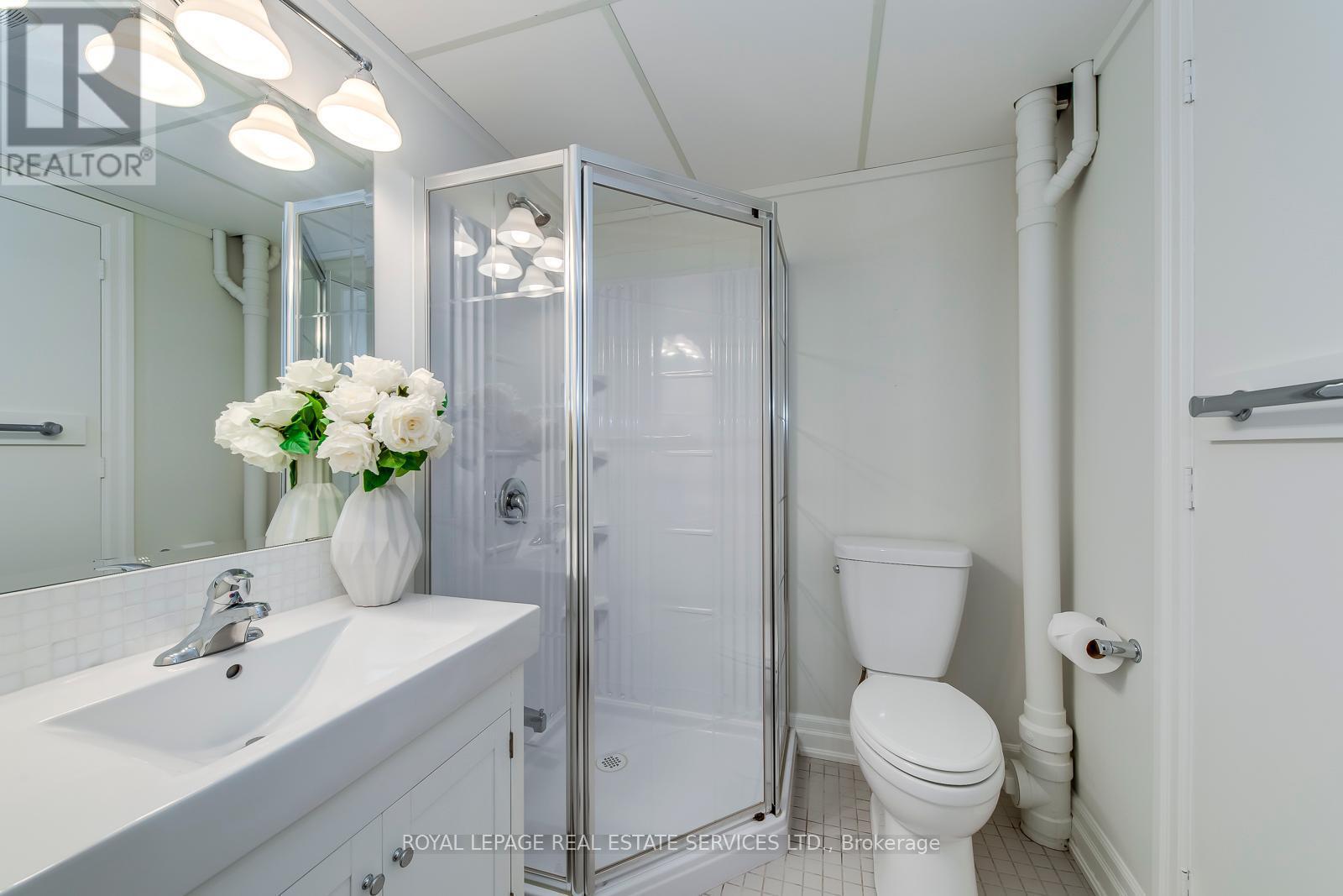 












1504 CAULDER DRIVE

,
Oakville,




Ontario
L6J5S9

