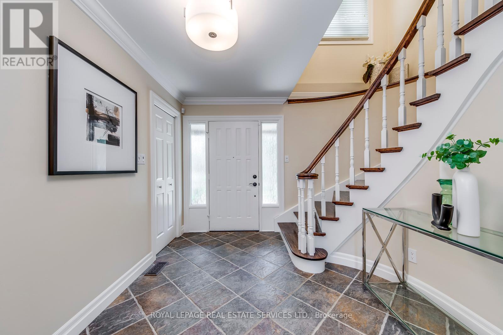 












1504 CAULDER DRIVE

,
Oakville,




Ontario
L6J5S9

