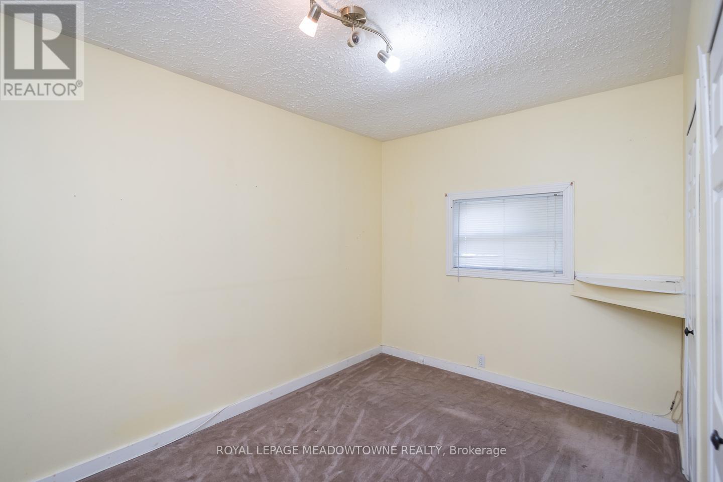 












99 COMMERCIAL STREET

,
Milton,




Ontario
L9T2J1

