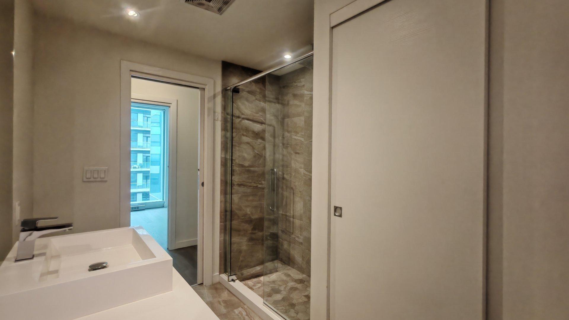 









1450


Boul. René-Lévesque O.

, 903,
Montréal (Ville-Marie),




QC
H3G0E1

