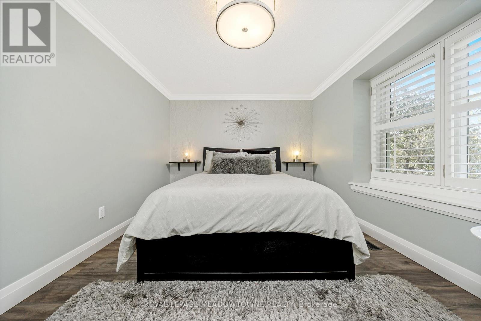 












742 WILLOW AVENUE

,
Milton,




Ontario
L9T3E6

