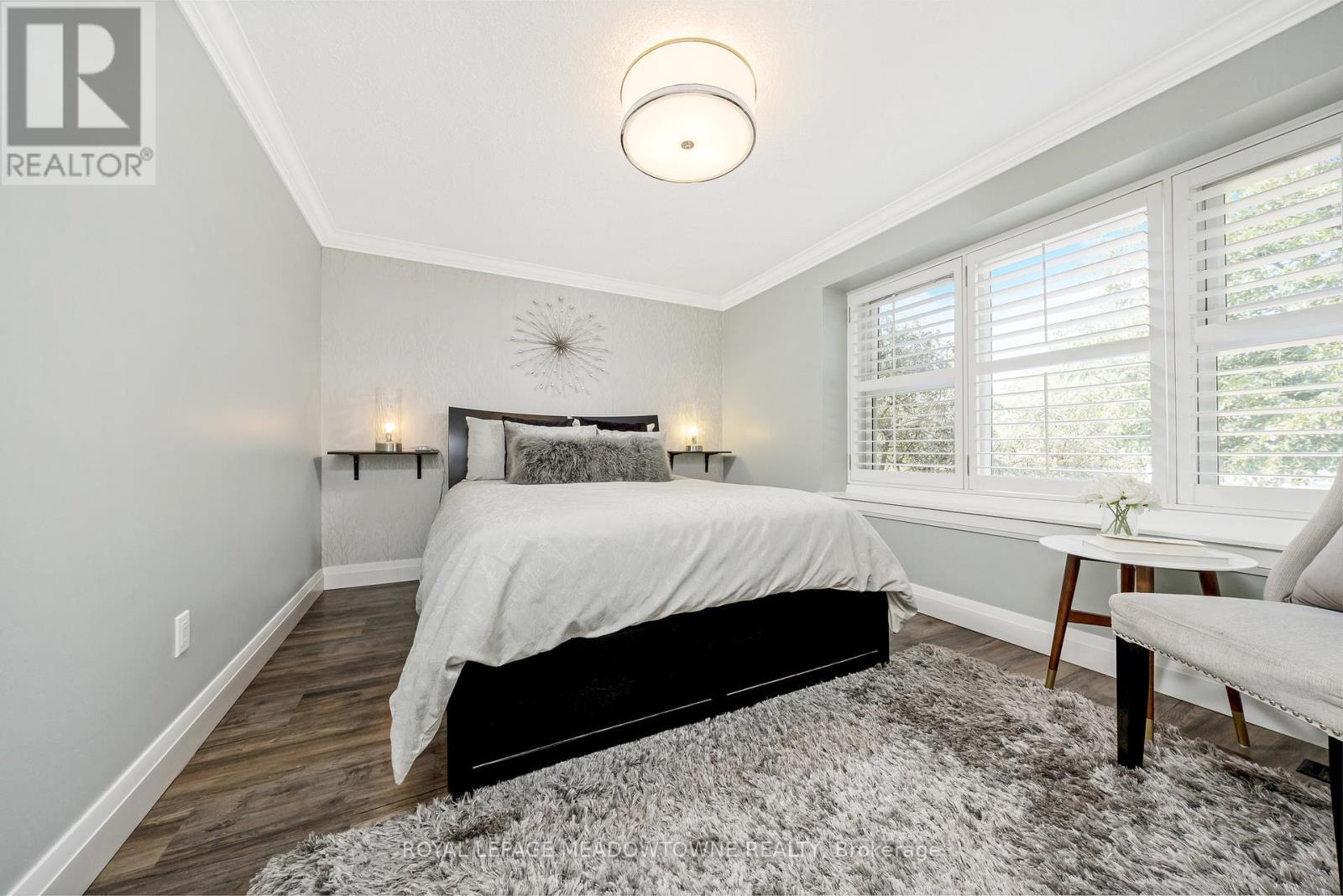 












742 WILLOW AVENUE

,
Milton,




Ontario
L9T3E6

