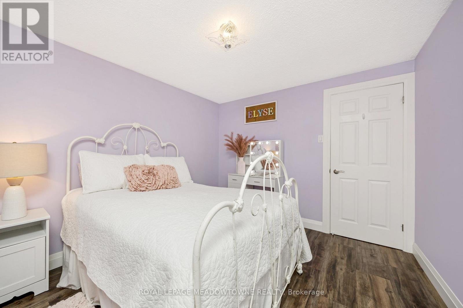 












742 WILLOW AVENUE

,
Milton,




Ontario
L9T3E6

