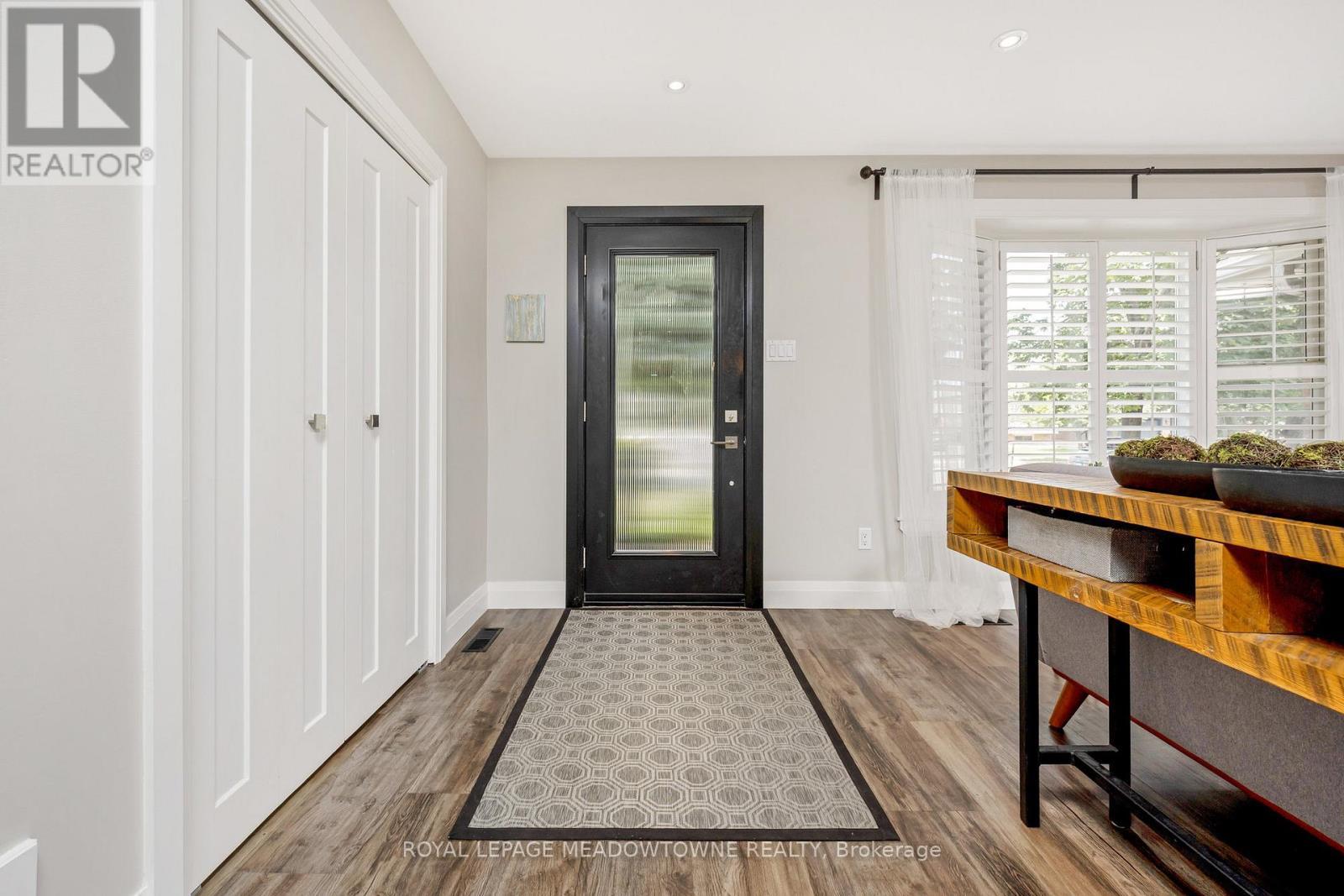 












742 WILLOW AVENUE

,
Milton,




Ontario
L9T3E6

