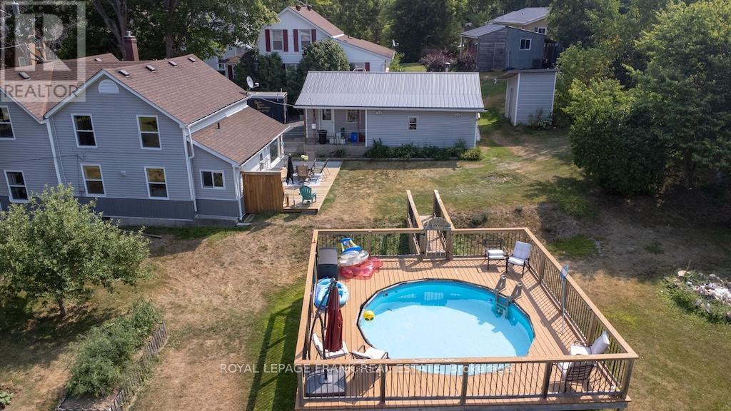 












165 ST LAWRENCE STREET W

,
Centre Hastings,




Ontario
K0K2K0


