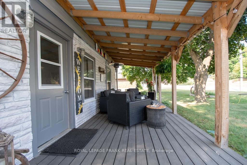 












165 ST LAWRENCE STREET W

,
Centre Hastings,




Ontario
K0K2K0

