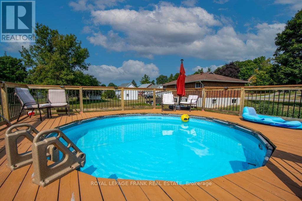 












165 ST LAWRENCE STREET W

,
Centre Hastings,




Ontario
K0K2K0

