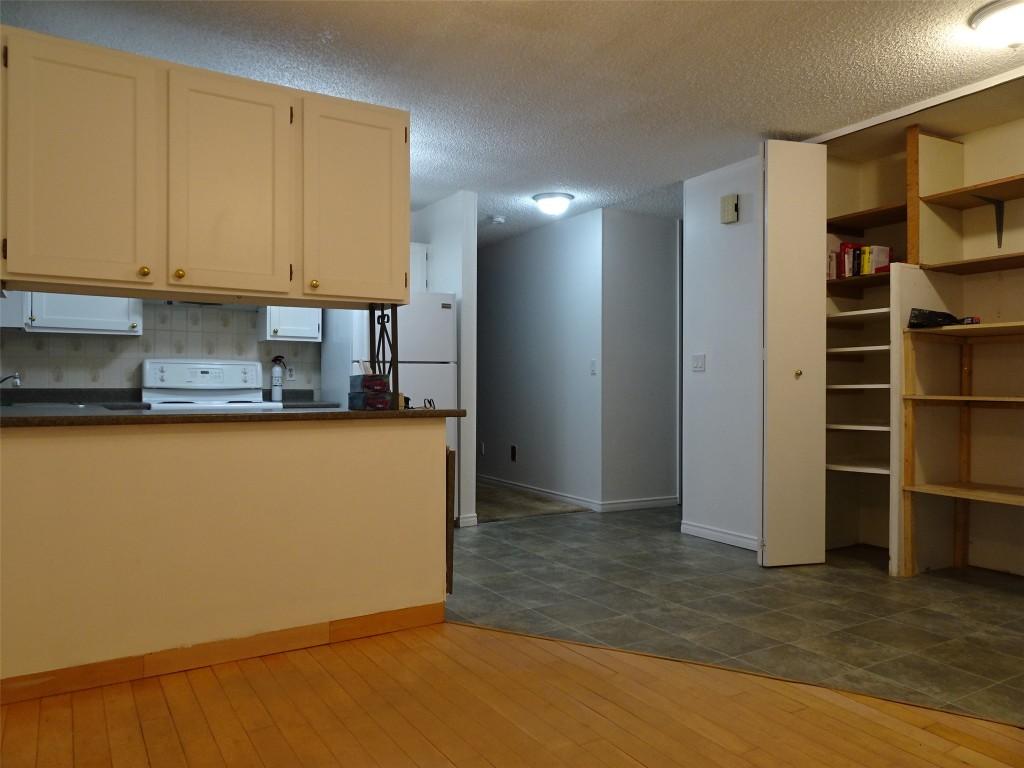 









290


Highway 33

, 113,
Kelowna,




BC
V1X 2A3

