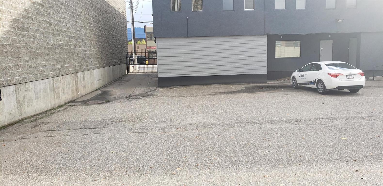 









3307


32

Avenue, 200,
Vernon,




BC
V1T 5L7

