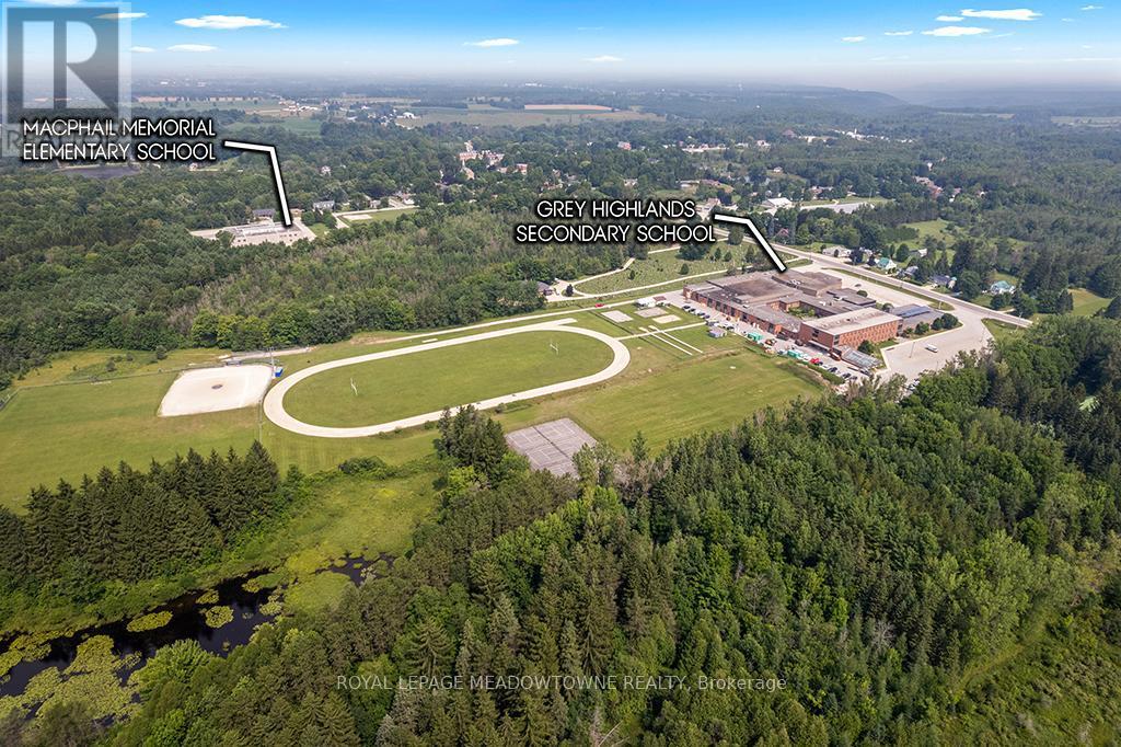 












126 HIGHLAND DRIVE

,
West Grey,







Ontario
N0C1H0

