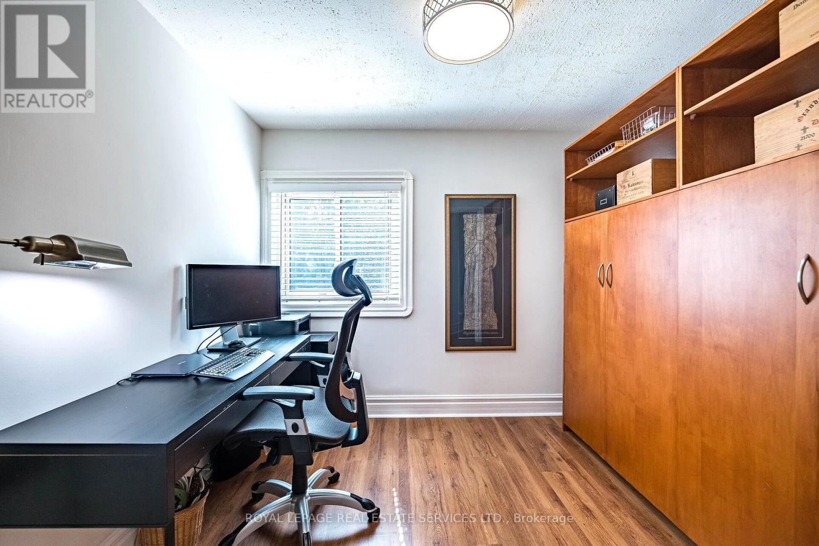 












54 SECOND STREET

,
Toronto,




Ontario
M8V2X3

