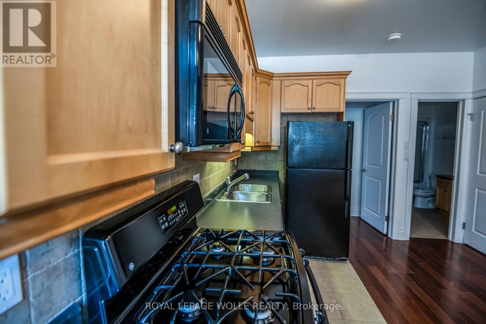












109 - 555 KING STREET E

,
Kitchener,




Ontario
N2G2L9

