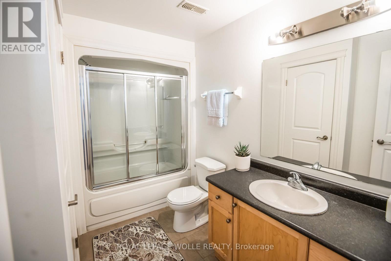 












109 - 555 KING STREET E

,
Kitchener,




Ontario
N2G2L9

