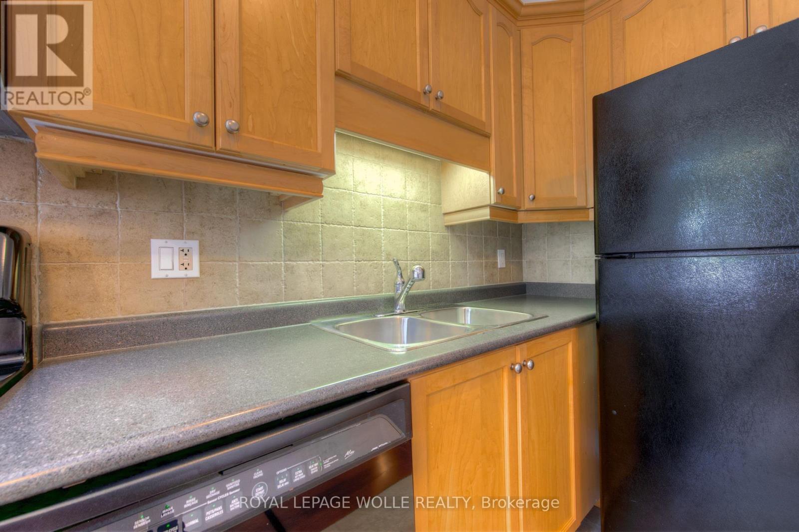 












109 - 555 KING STREET E

,
Kitchener,




Ontario
N2G2L9

