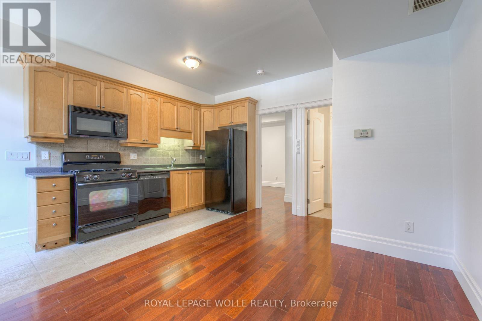 












109 - 555 KING STREET E

,
Kitchener,




Ontario
N2G2L9


