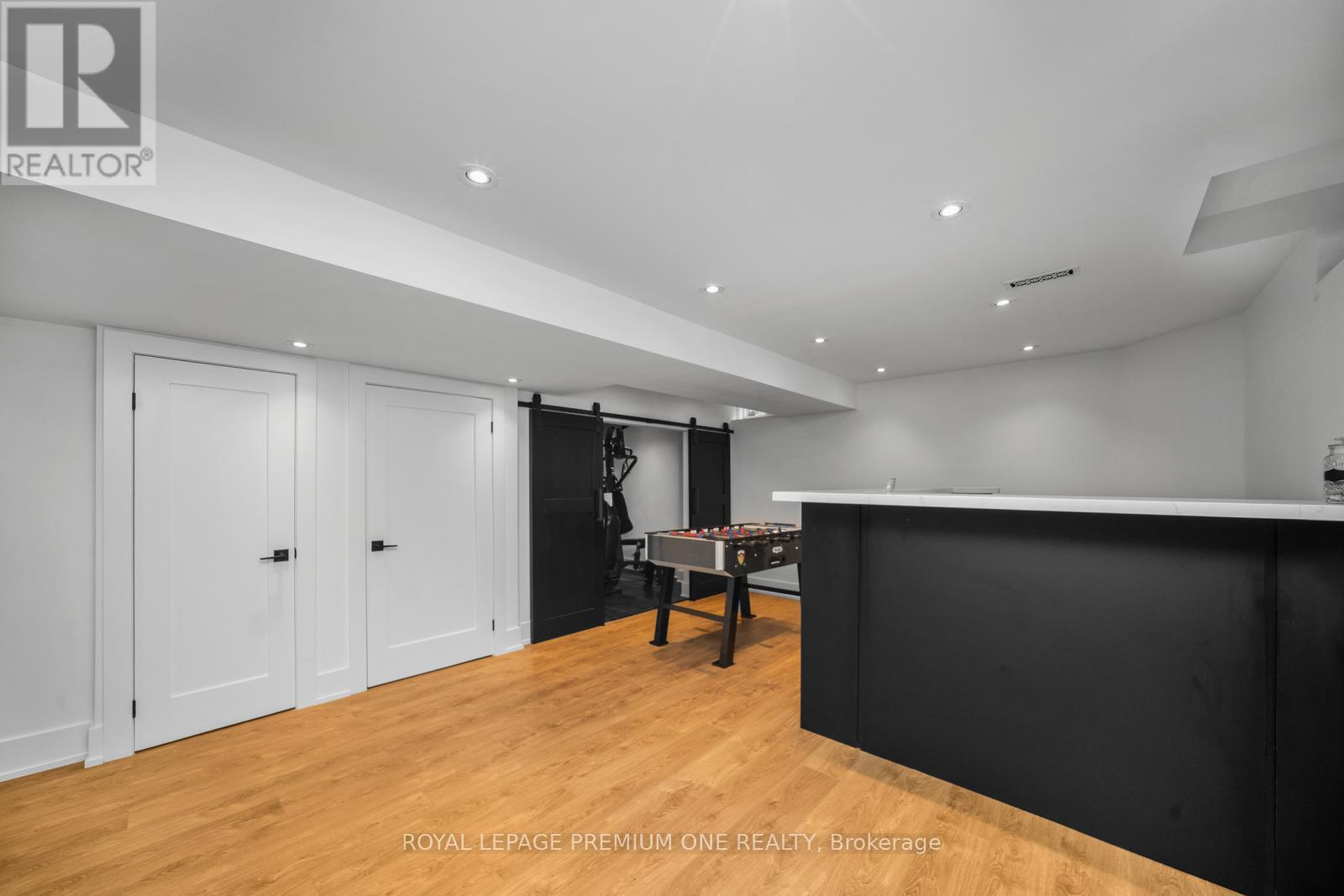 












28 JOHNSWOOD CRESCENT

,
Vaughan,




Ontario
L4H2K7

