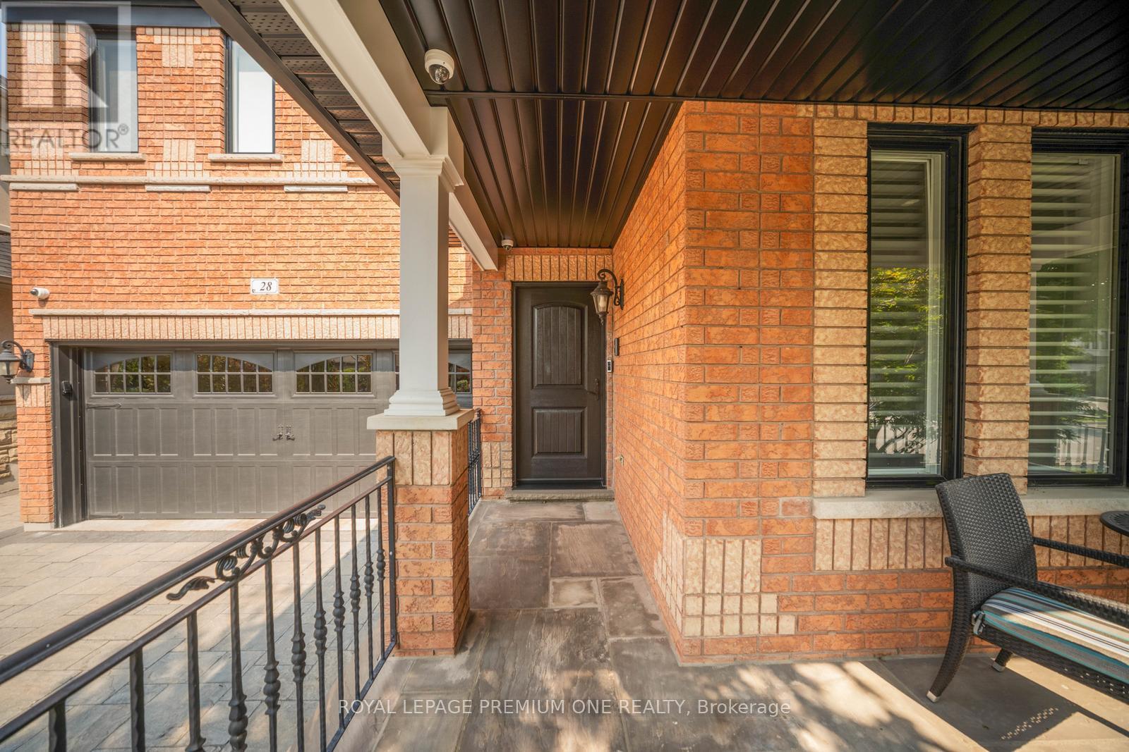 












28 JOHNSWOOD CRESCENT

,
Vaughan,




Ontario
L4H2K7

