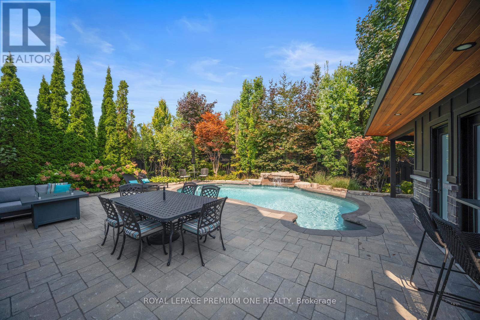 












28 JOHNSWOOD CRESCENT

,
Vaughan,




Ontario
L4H2K7

