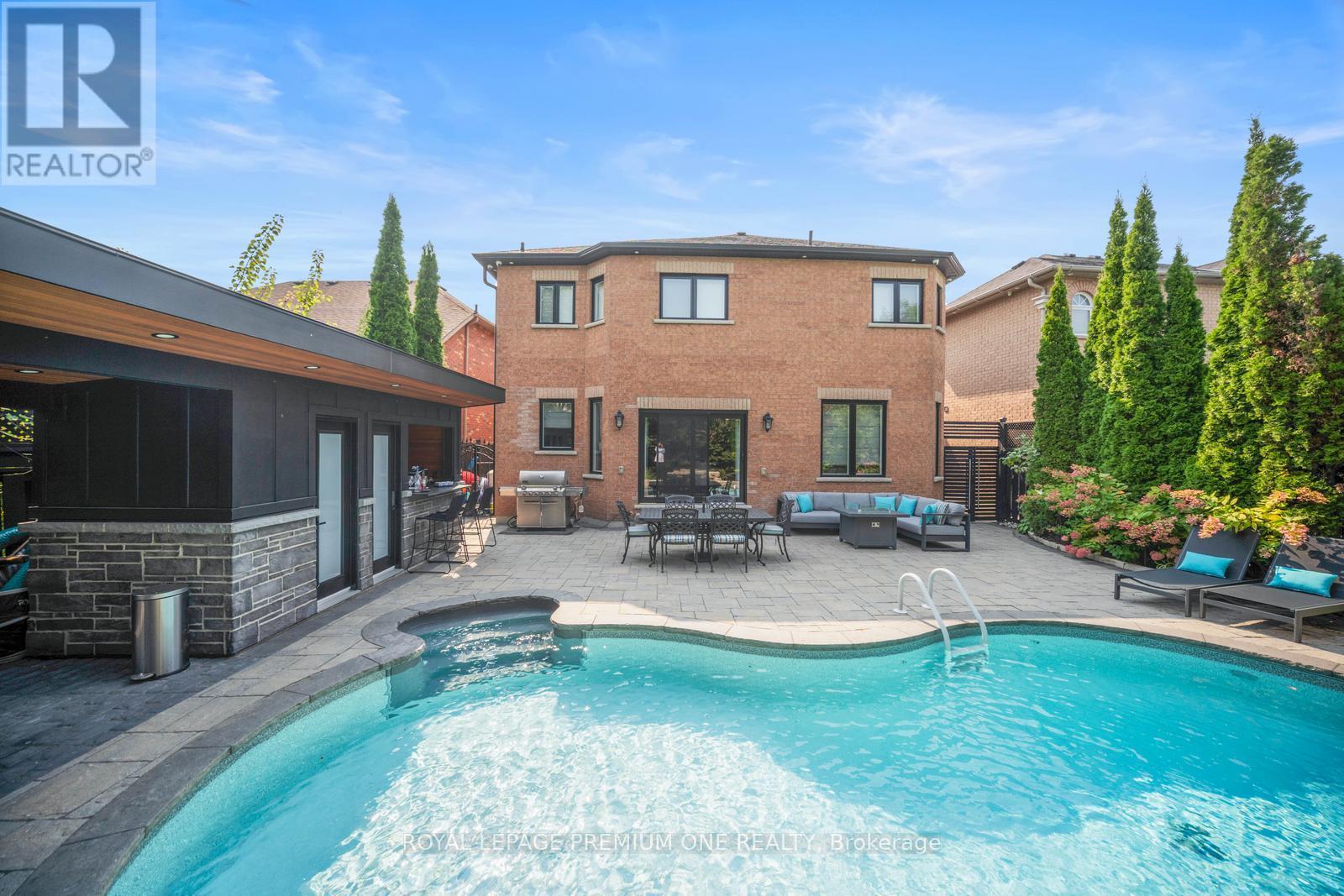 












28 JOHNSWOOD CRESCENT

,
Vaughan,




Ontario
L4H2K7

