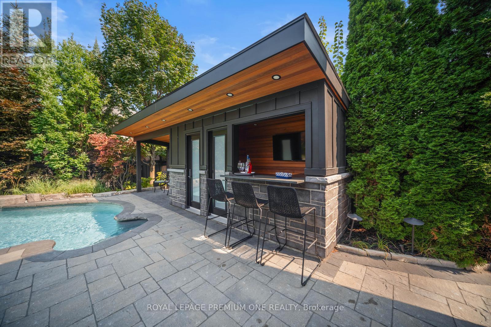 












28 JOHNSWOOD CRESCENT

,
Vaughan,




Ontario
L4H2K7

