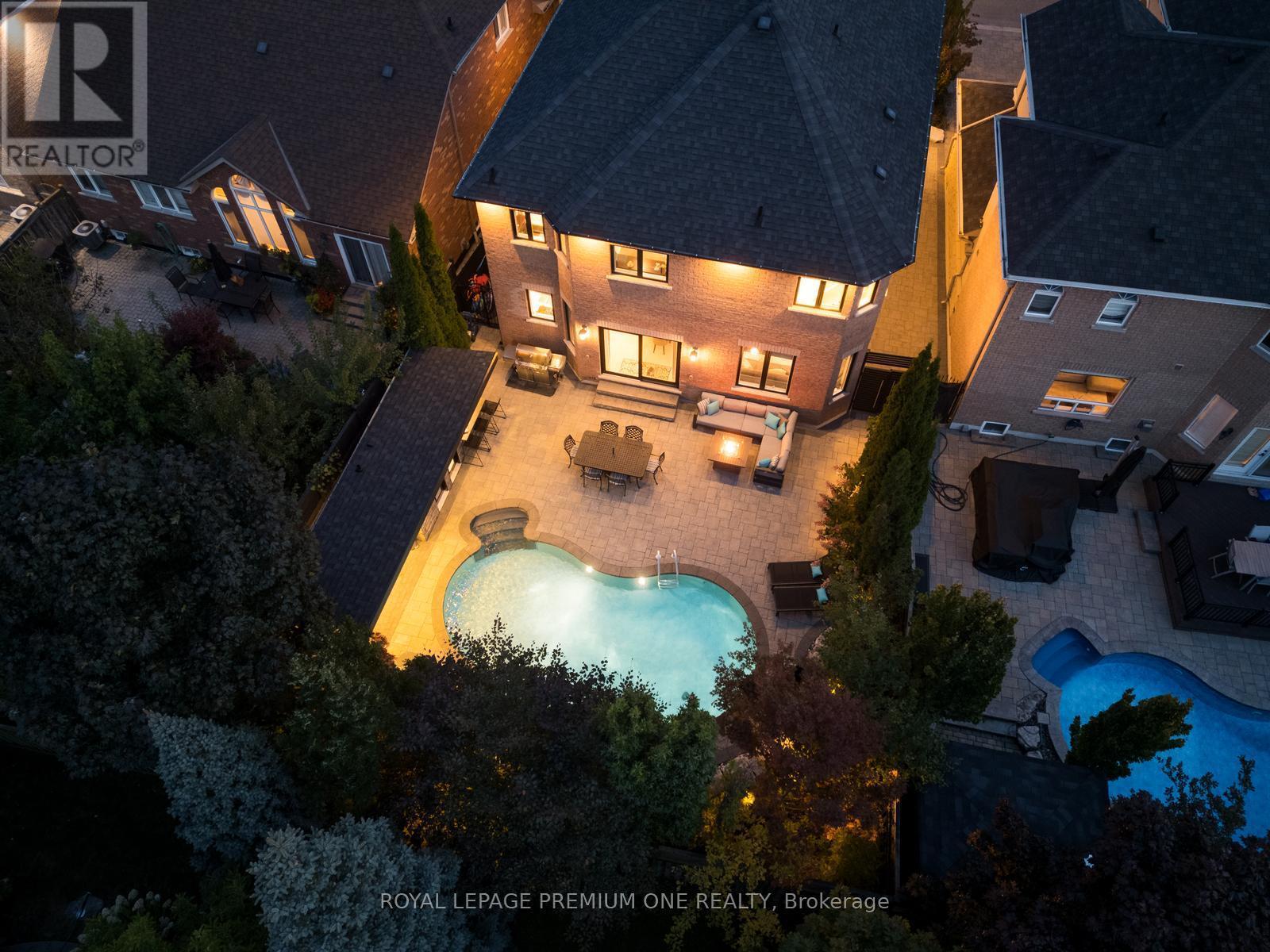












28 JOHNSWOOD CRESCENT

,
Vaughan,




Ontario
L4H2K7


