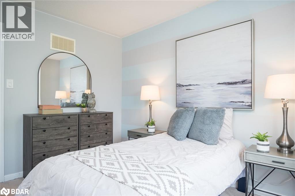 












501 TYRONE Crescent

,
Milton,




Ontario
L9T8J5


