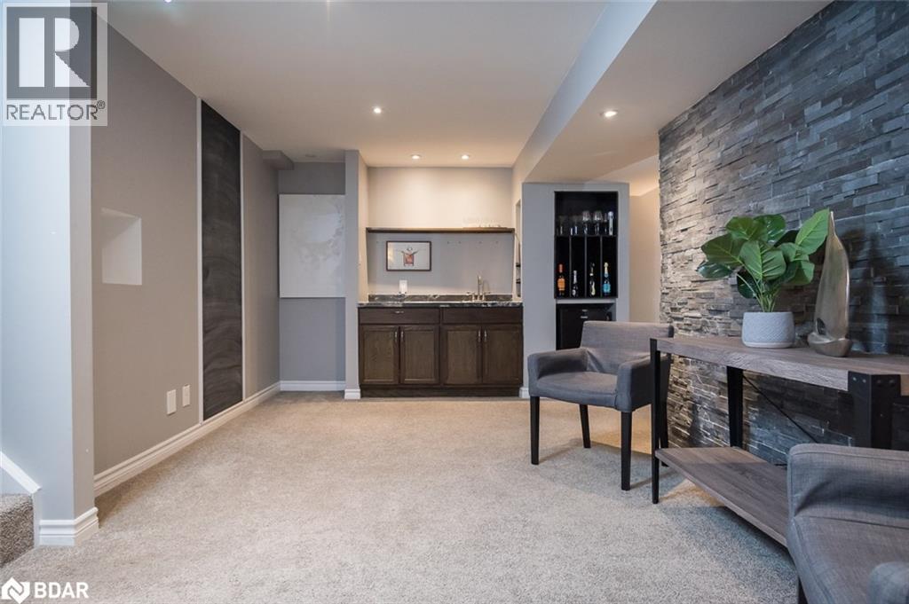 












501 TYRONE Crescent

,
Milton,




Ontario
L9T8J5

