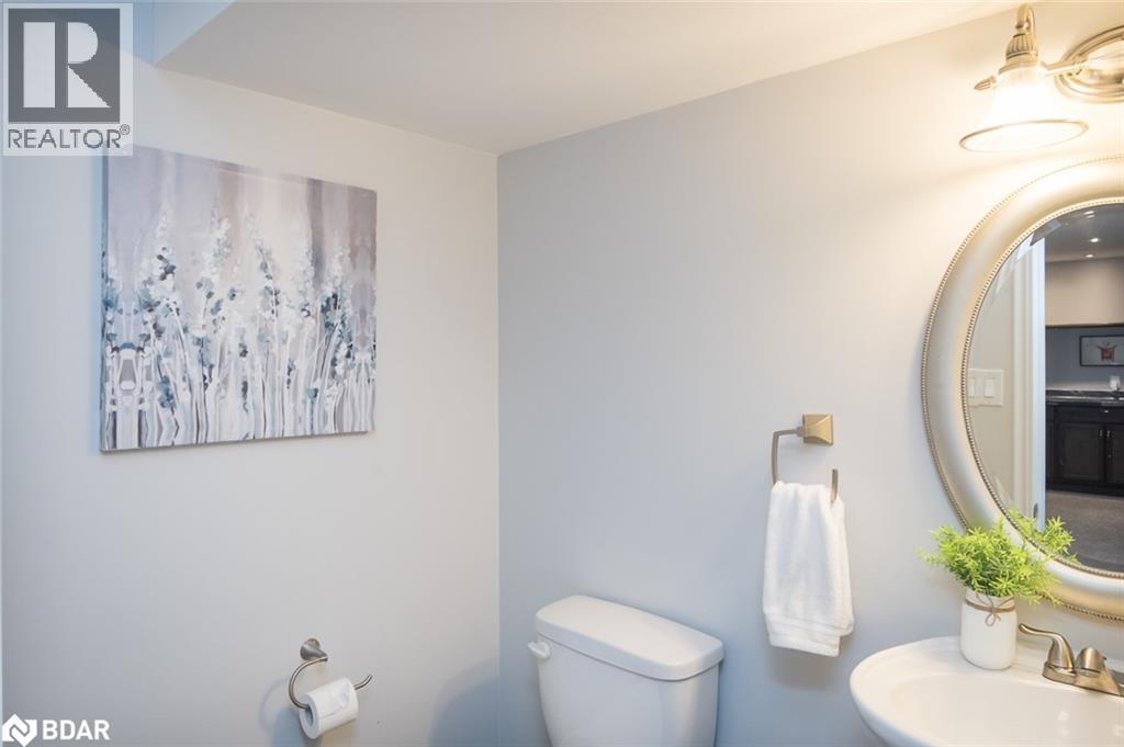 












501 TYRONE Crescent

,
Milton,




Ontario
L9T8J5

