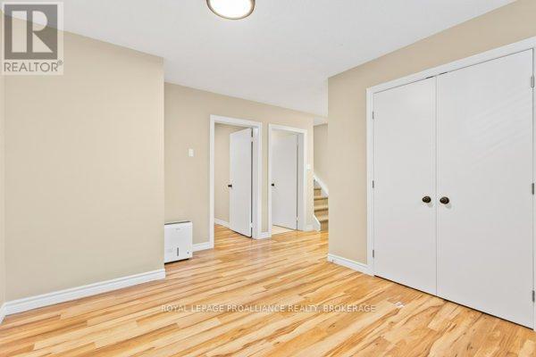 












409 REGENT STREET

,
Kingston (Kingston East (Incl Barret Crt)),




Ontario
K7K5P8

