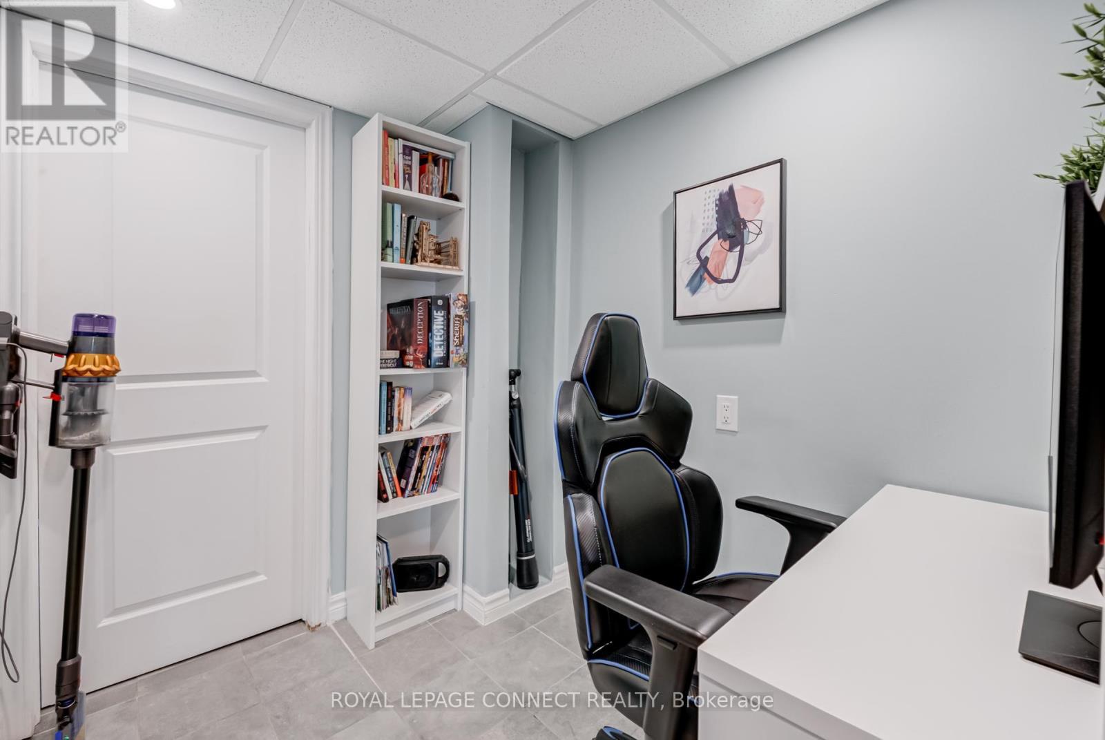 












223 WOODLEY CRESCENT

,
Milton,




Ontario
L9T8C4

