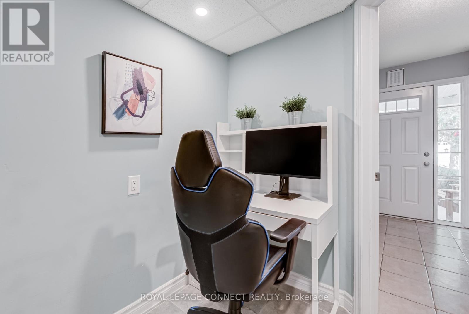 












223 WOODLEY CRESCENT

,
Milton,




Ontario
L9T8C4

