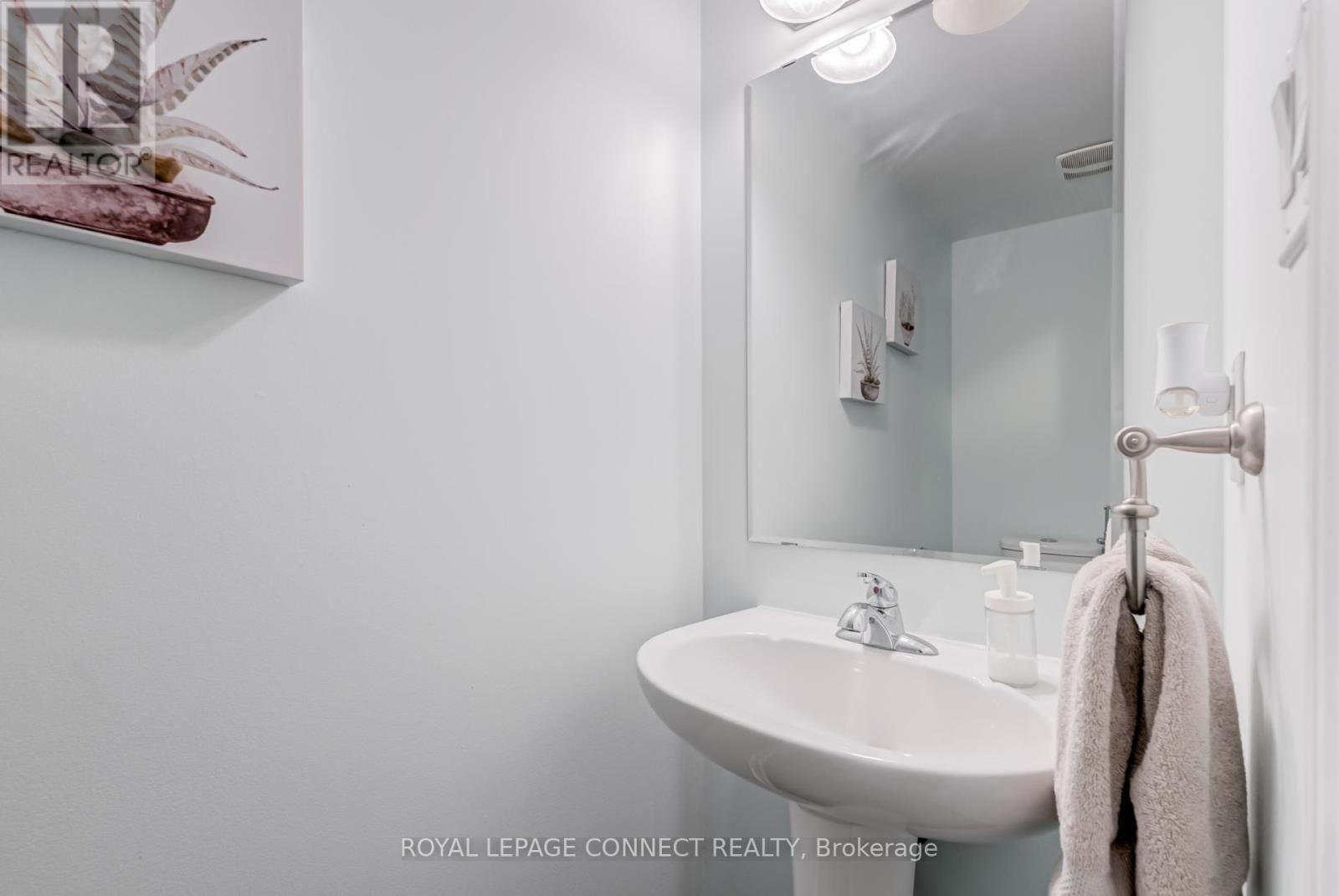 












223 WOODLEY CRESCENT

,
Milton,




Ontario
L9T8C4

