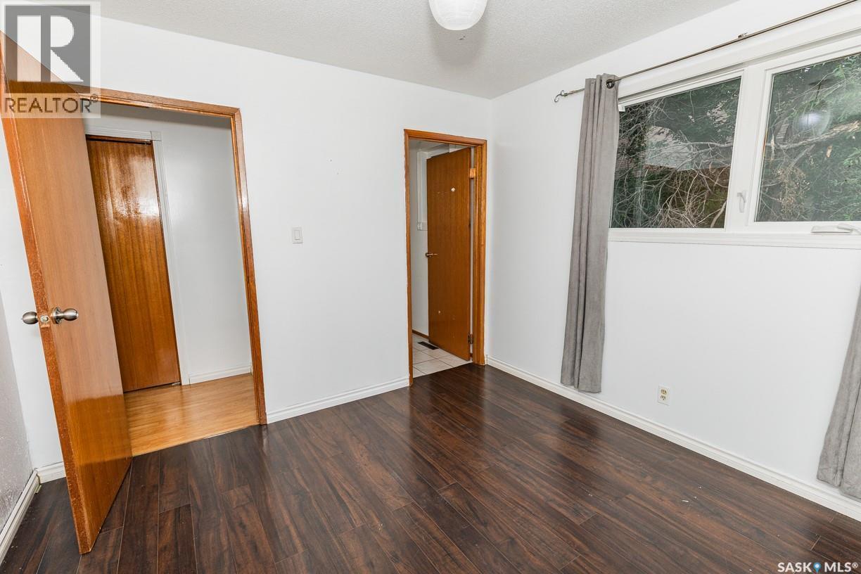 












218 Bosworth STREET

,
Kerrobert,




Saskatchewan
S0L1R0

