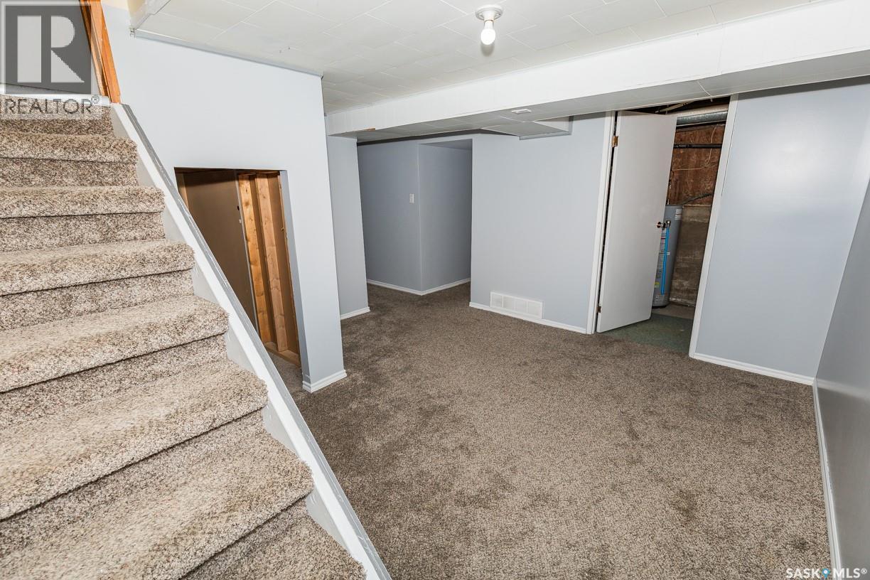 












218 Bosworth STREET

,
Kerrobert,




Saskatchewan
S0L1R0


