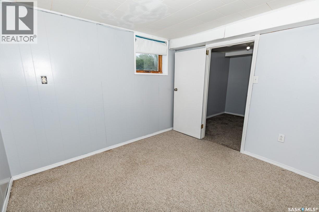 












218 Bosworth STREET

,
Kerrobert,




Saskatchewan
S0L1R0

