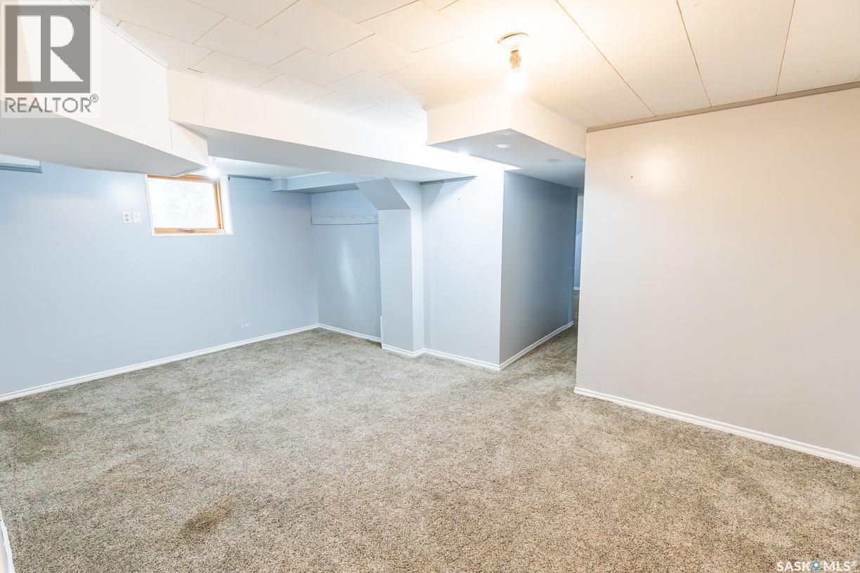 












218 Bosworth STREET

,
Kerrobert,




Saskatchewan
S0L1R0

