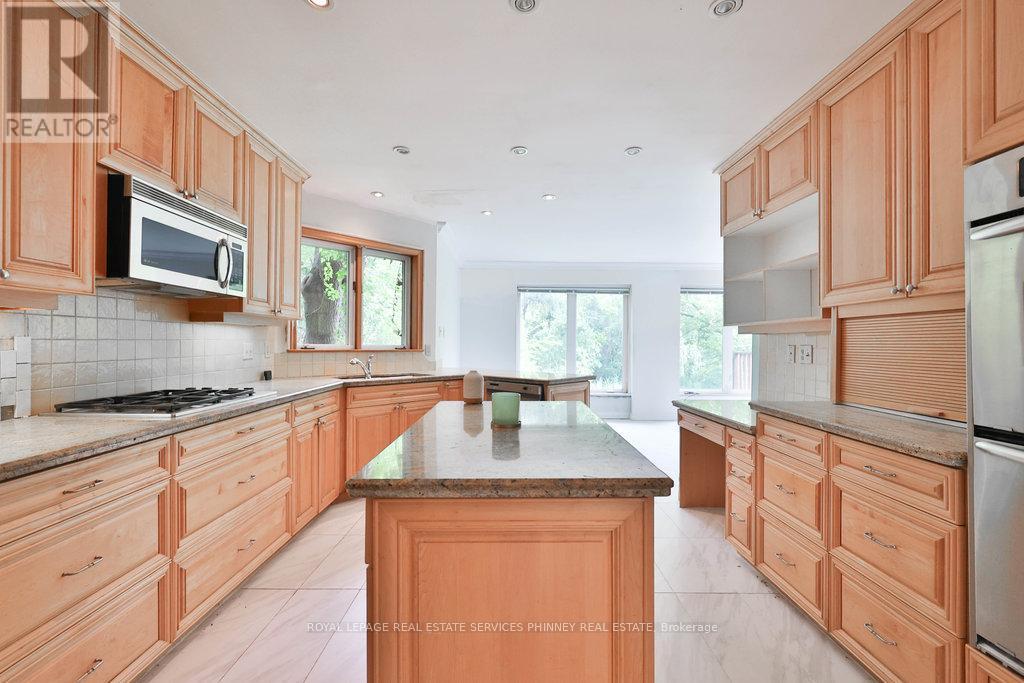 












1340 CONTOUR DRIVE

,
Mississauga,




Ontario
L5H1B2

