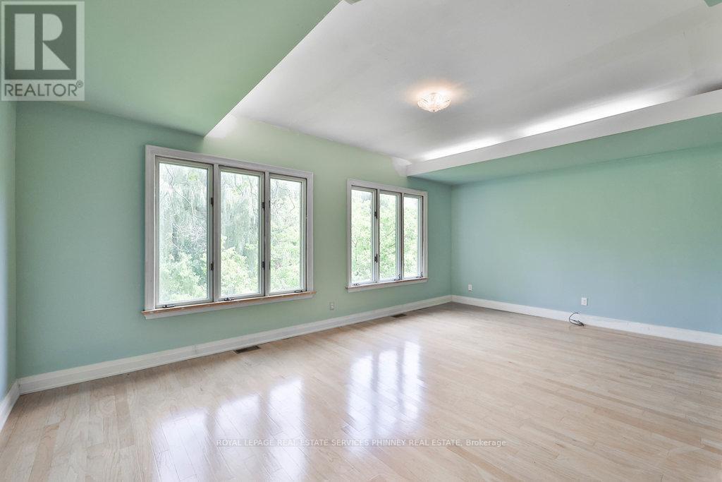 












1340 CONTOUR DRIVE

,
Mississauga,




Ontario
L5H1B2

