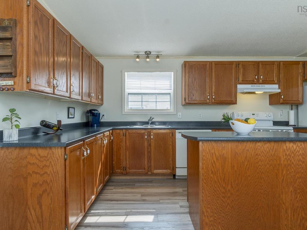 












63 That Street

,
Porters Lake,




NS
B3E 1H3

