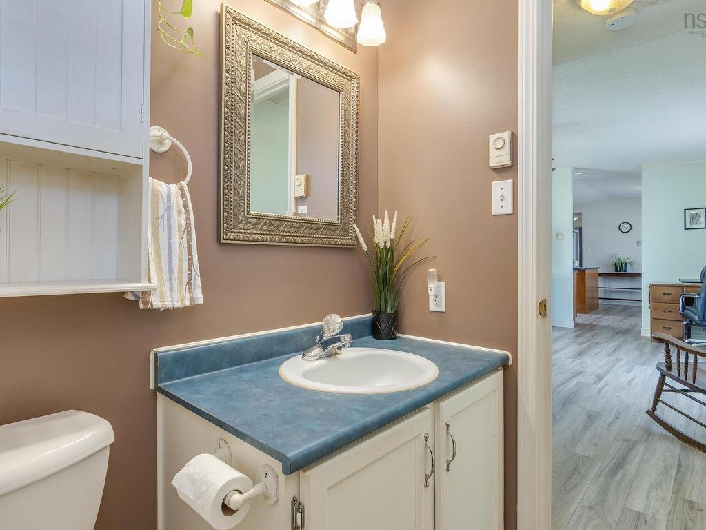 












63 That Street

,
Porters Lake,




NS
B3E 1H3

