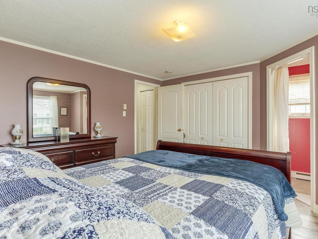 












63 That Street

,
Porters Lake,




NS
B3E 1H3

