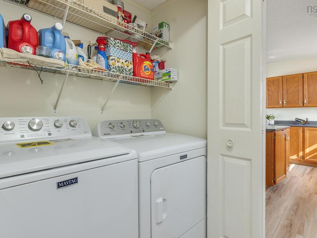 












63 That Street

,
Porters Lake,




NS
B3E 1H3

